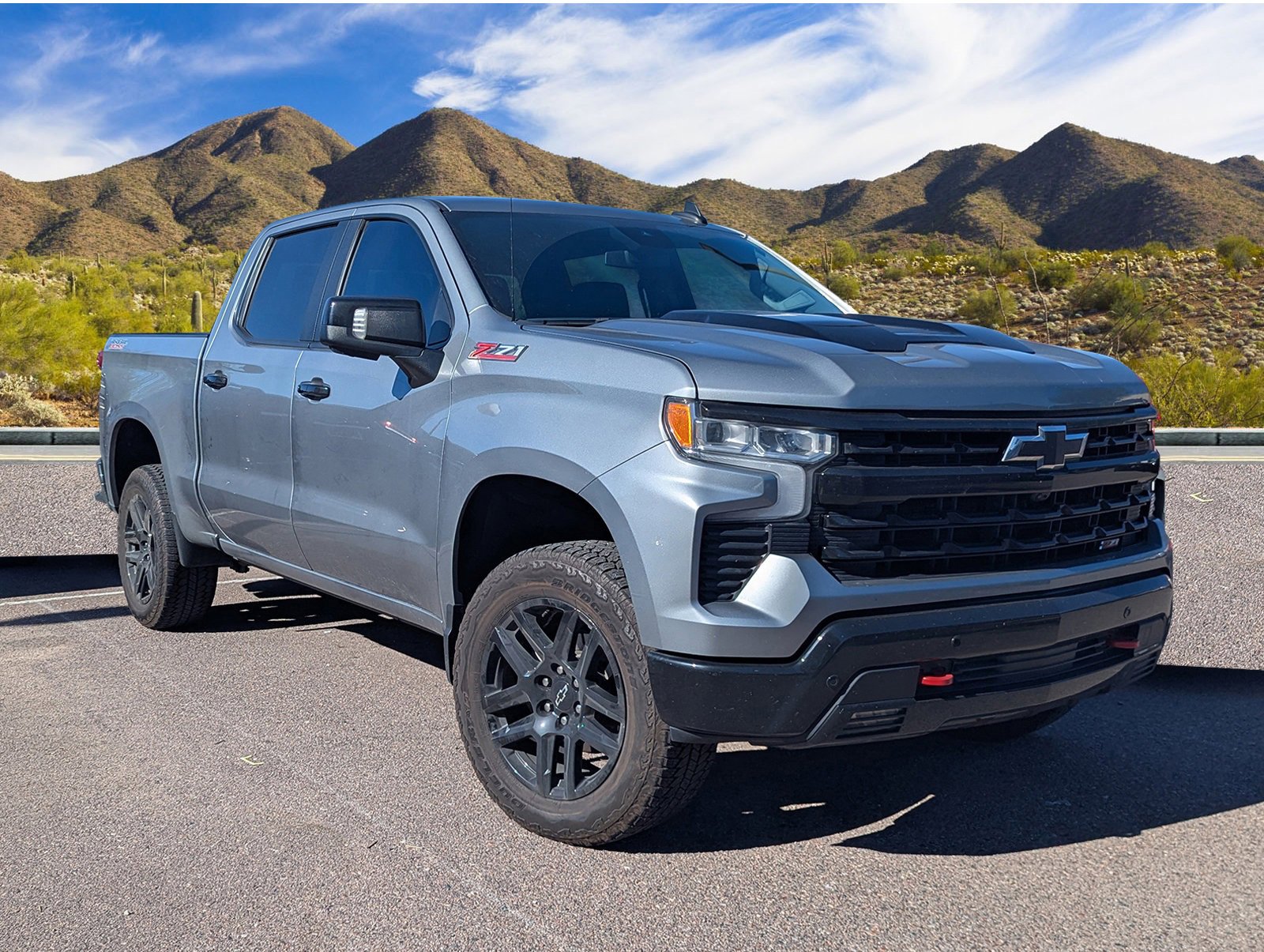 2025 Chevrolet Silverado 1500 LT Trail Boss photo 2