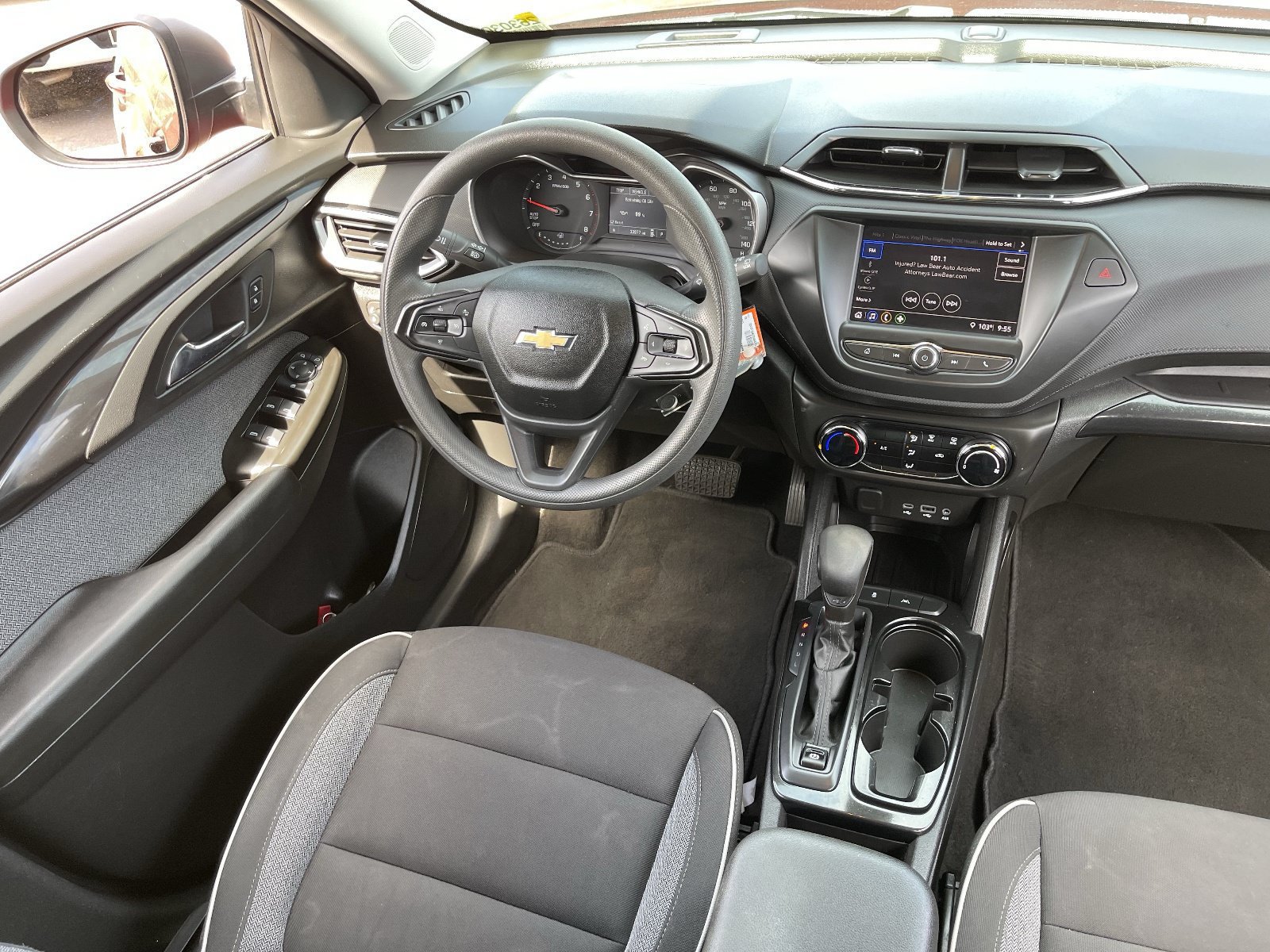 2023 Chevrolet TrailBlazer LS - Photo 15