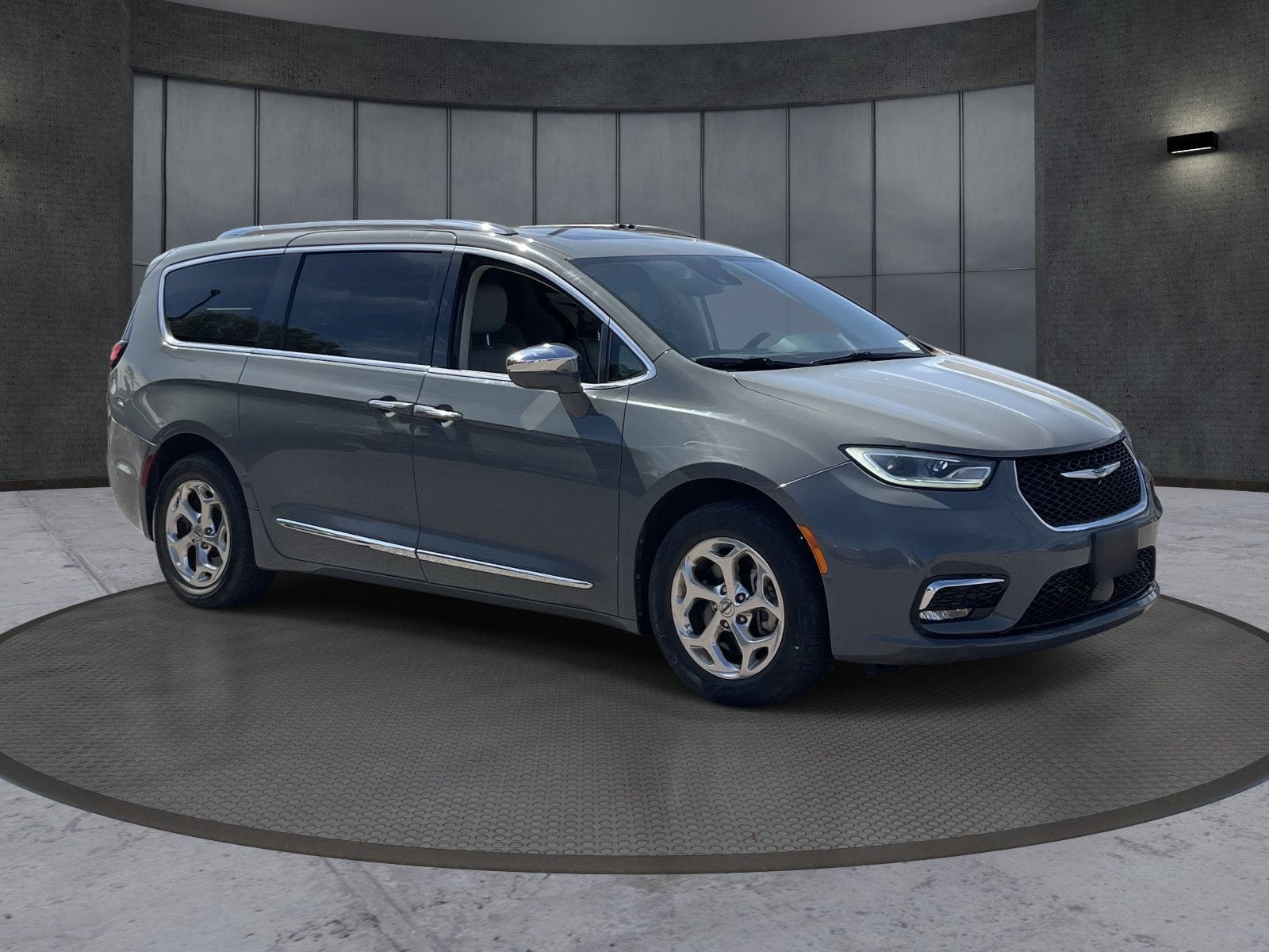 2021 Chrysler Pacifica Limited - Photo 8