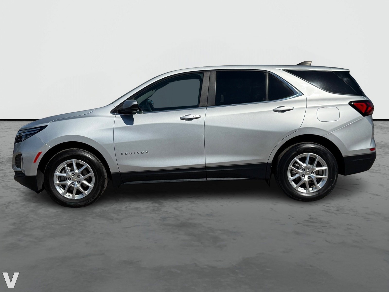 2022 Chevrolet Equinox LT photo 2