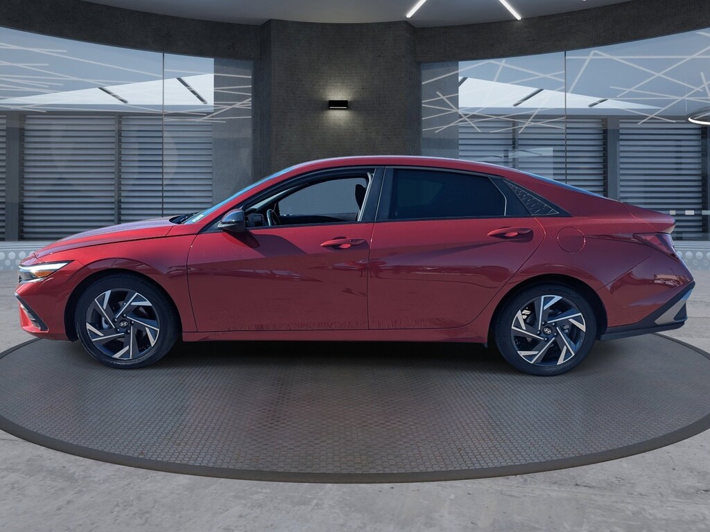 Used 2025 Hyundai Elantra SEL Sport Sedan