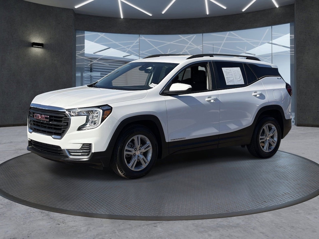 Used 2024 GMC Terrain SLE SUV