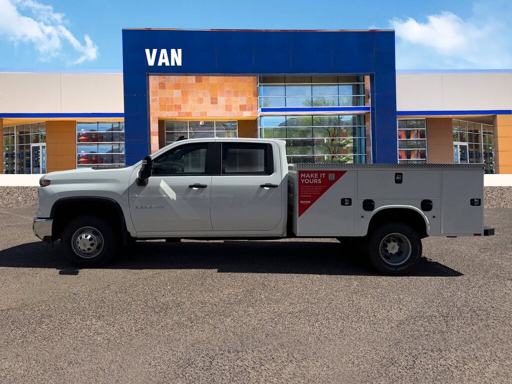 New 2024 Chevrolet Silverado 3500 HD Chassis Cab Work Truck Truck Crew Cab