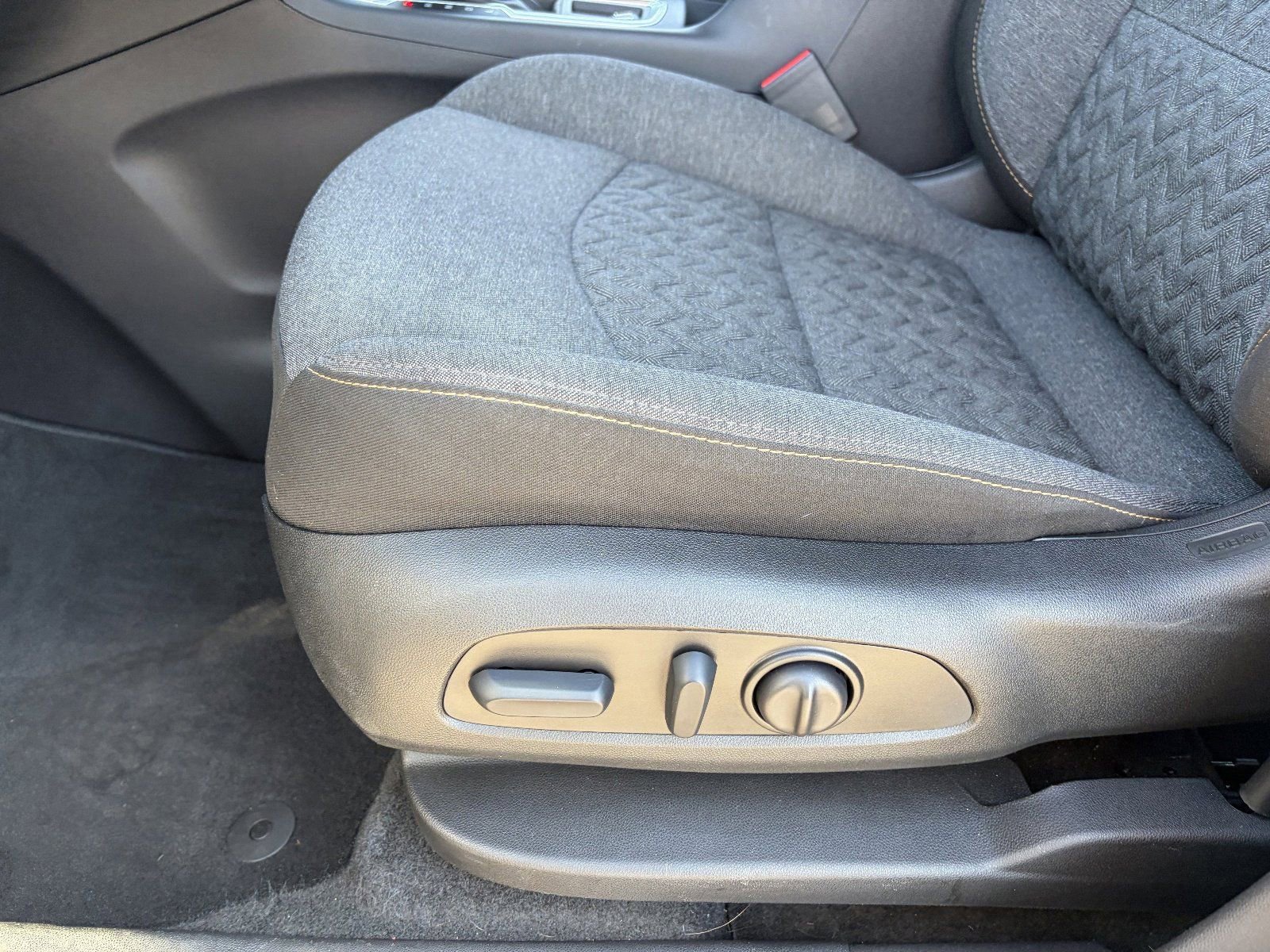 2024 Chevrolet Equinox LT - Photo 21