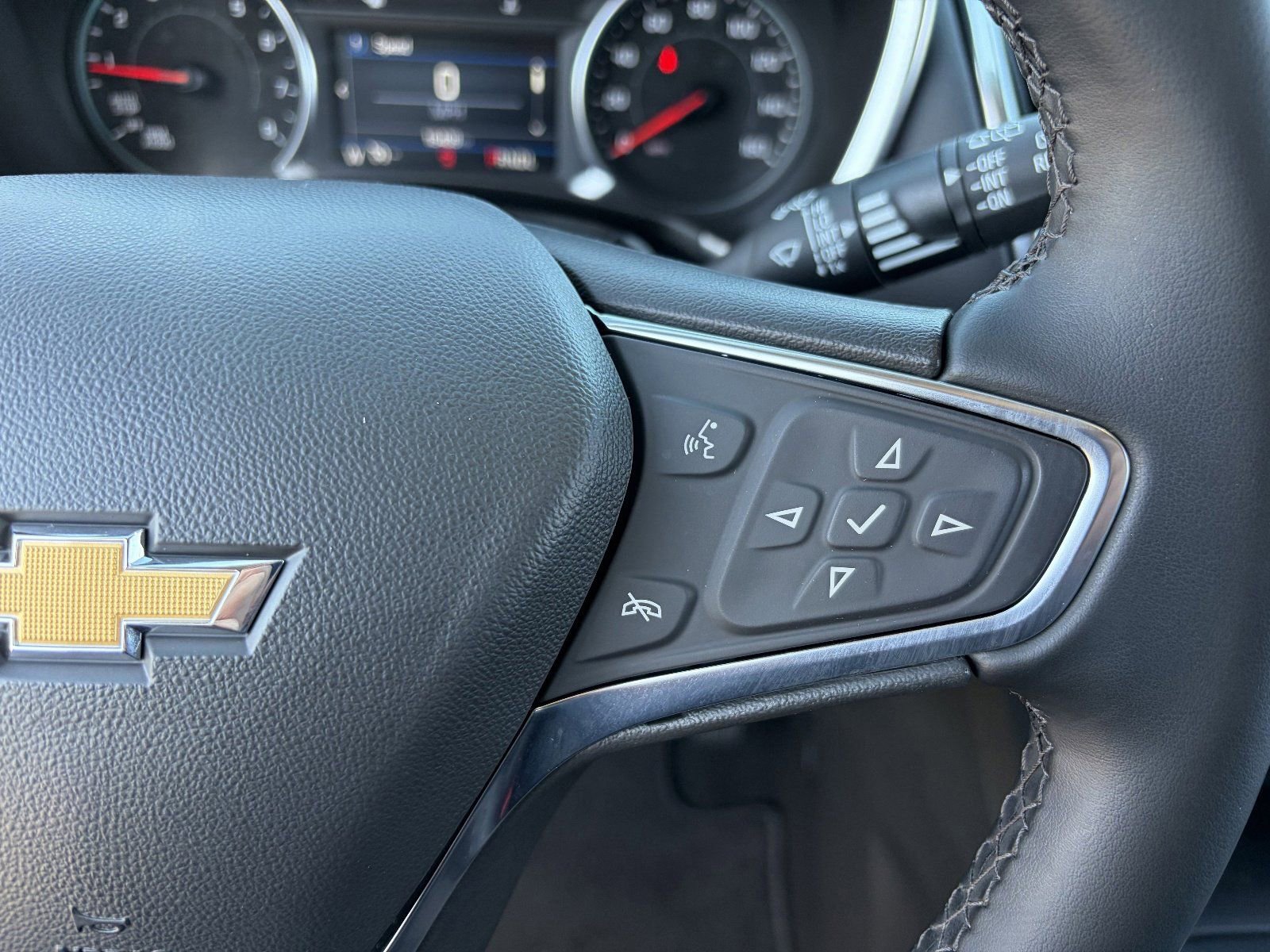 2024 Chevrolet Equinox LT - Photo 24