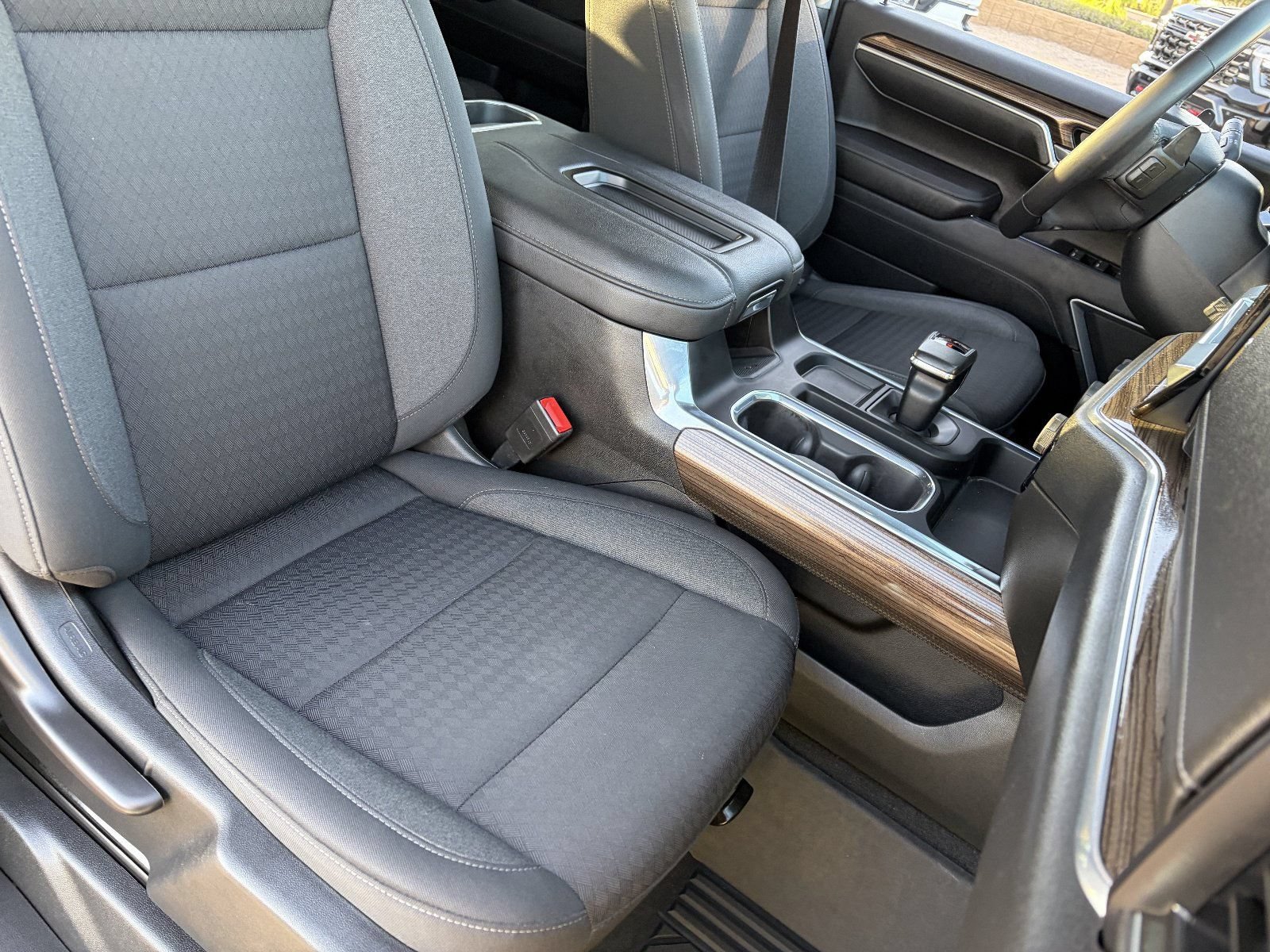 2022 Chevrolet Silverado 1500 RST - Photo 11