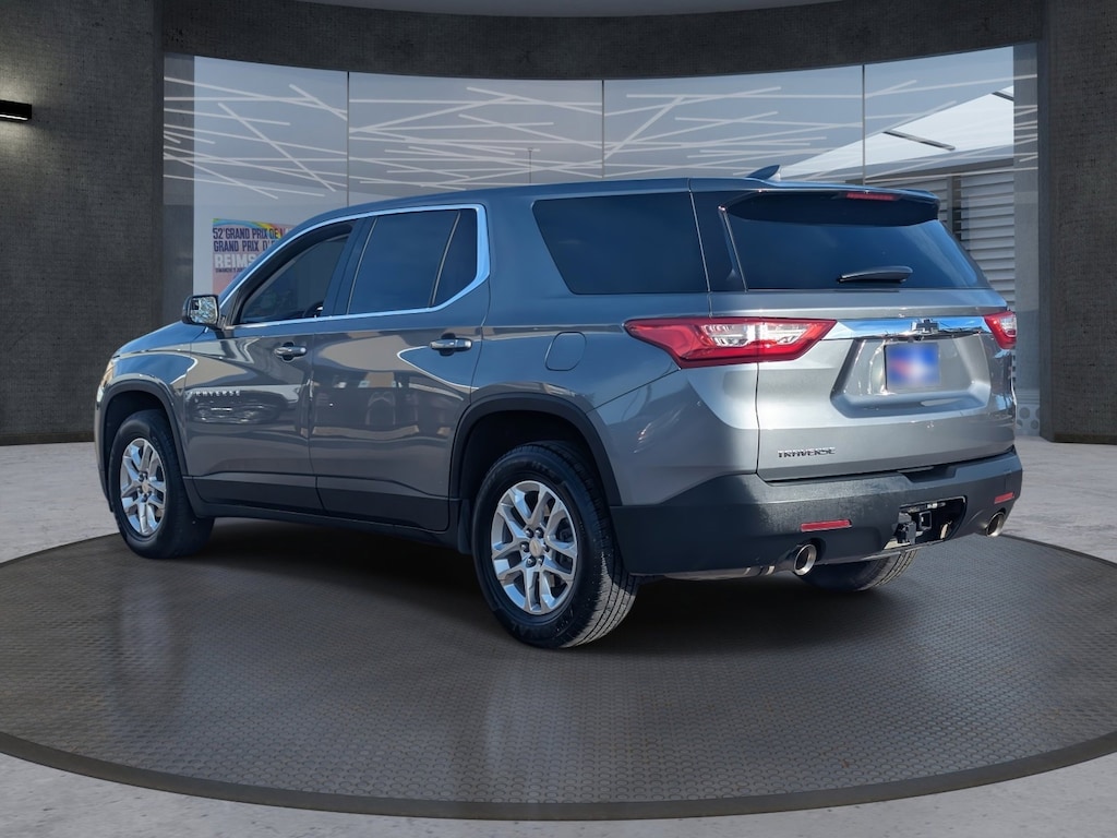 Used 2021 Chevrolet Traverse LS SUV