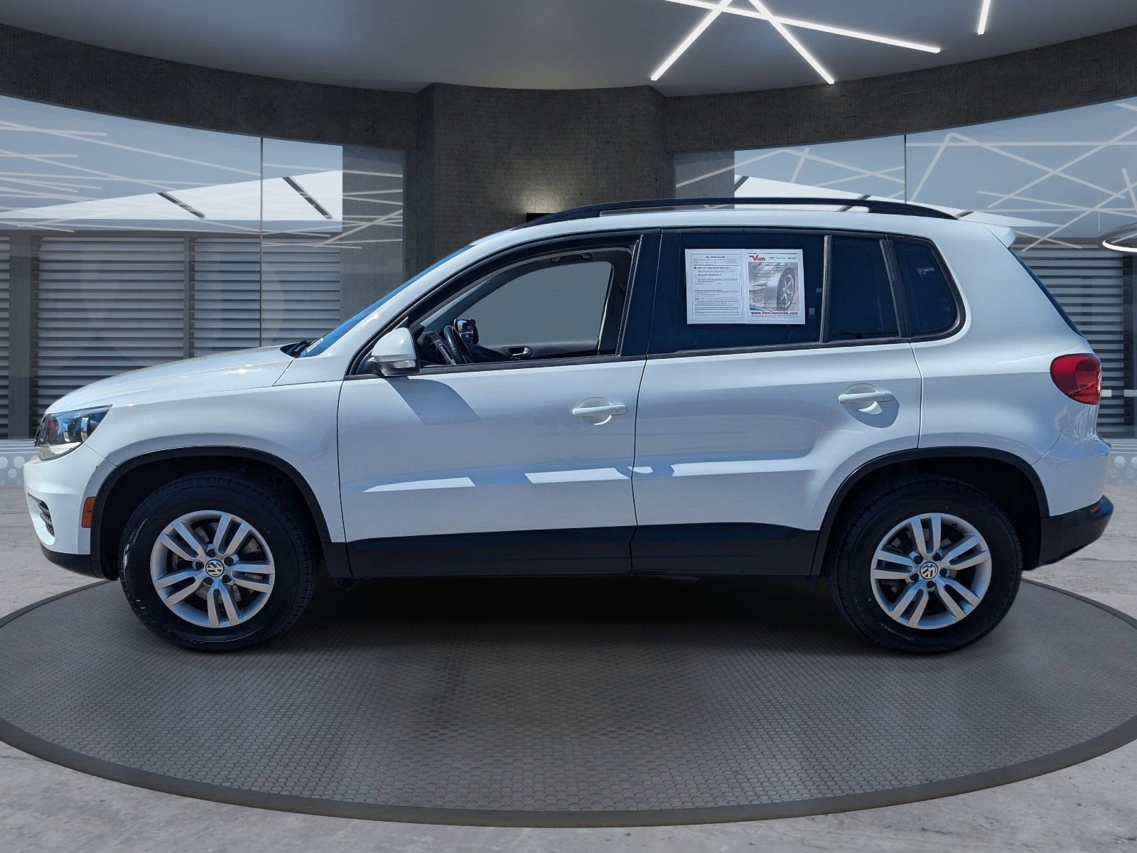 View vehicle photo 3