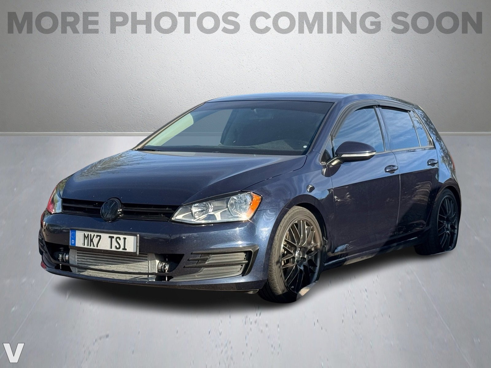 2016 Volkswagen Golf TSI S photo 2