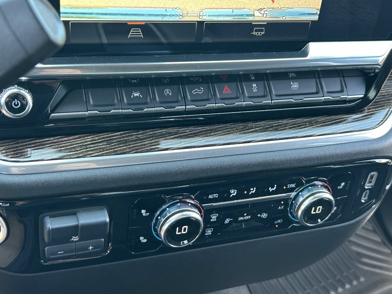 2025 GMC Sierra 1500 SLE - Photo 32