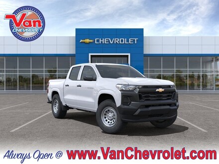 2024 Chevrolet Colorado WT Truck Crew Cab