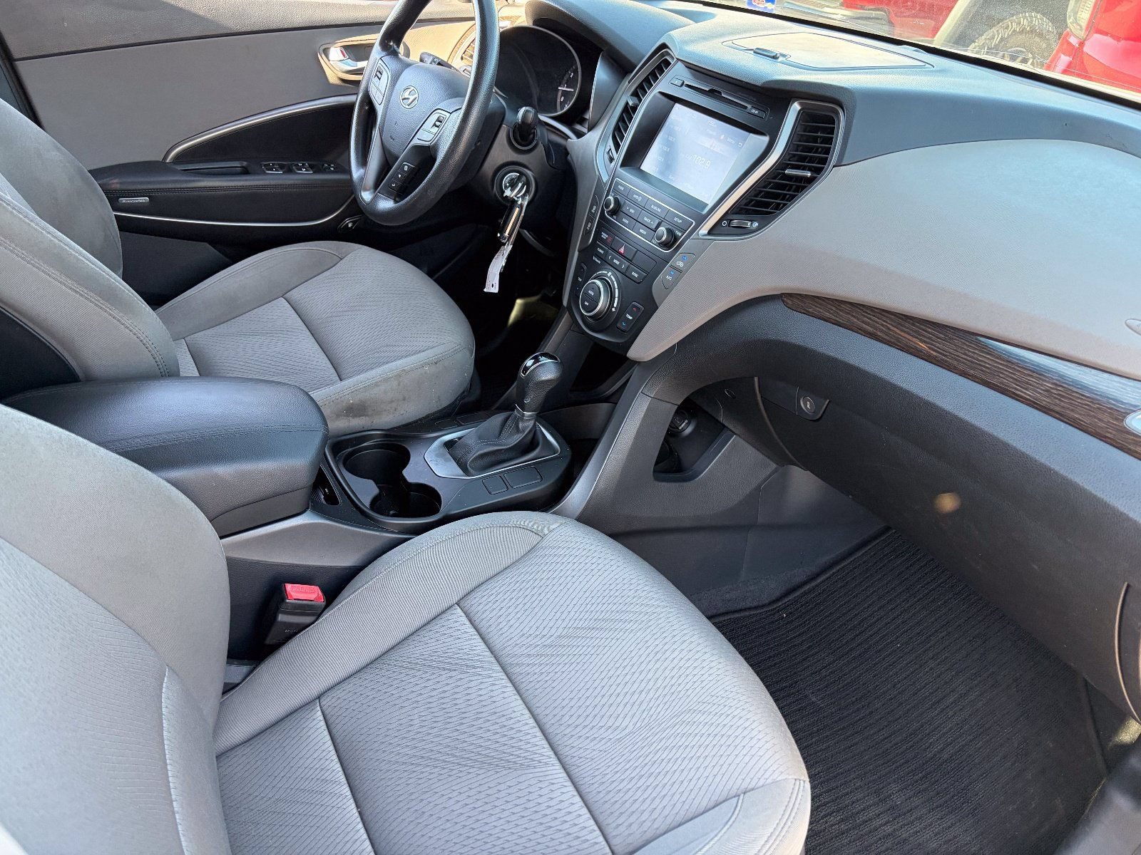 2017 Hyundai Santa Fe Sport - Photo 13