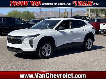 2025 Chevrolet Trax LS SUV