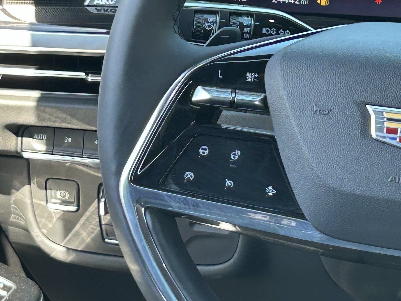 2025 Cadillac Escalade ESV Premium Luxury - Photo 22