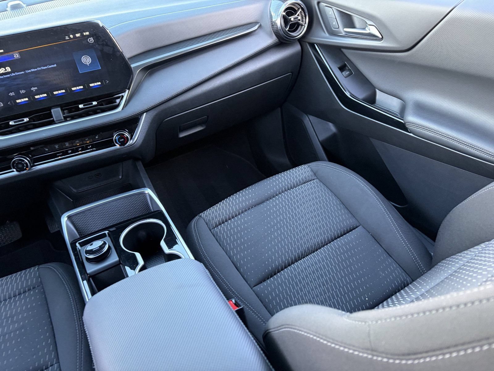 2026 Chevrolet Equinox LT - Photo 17