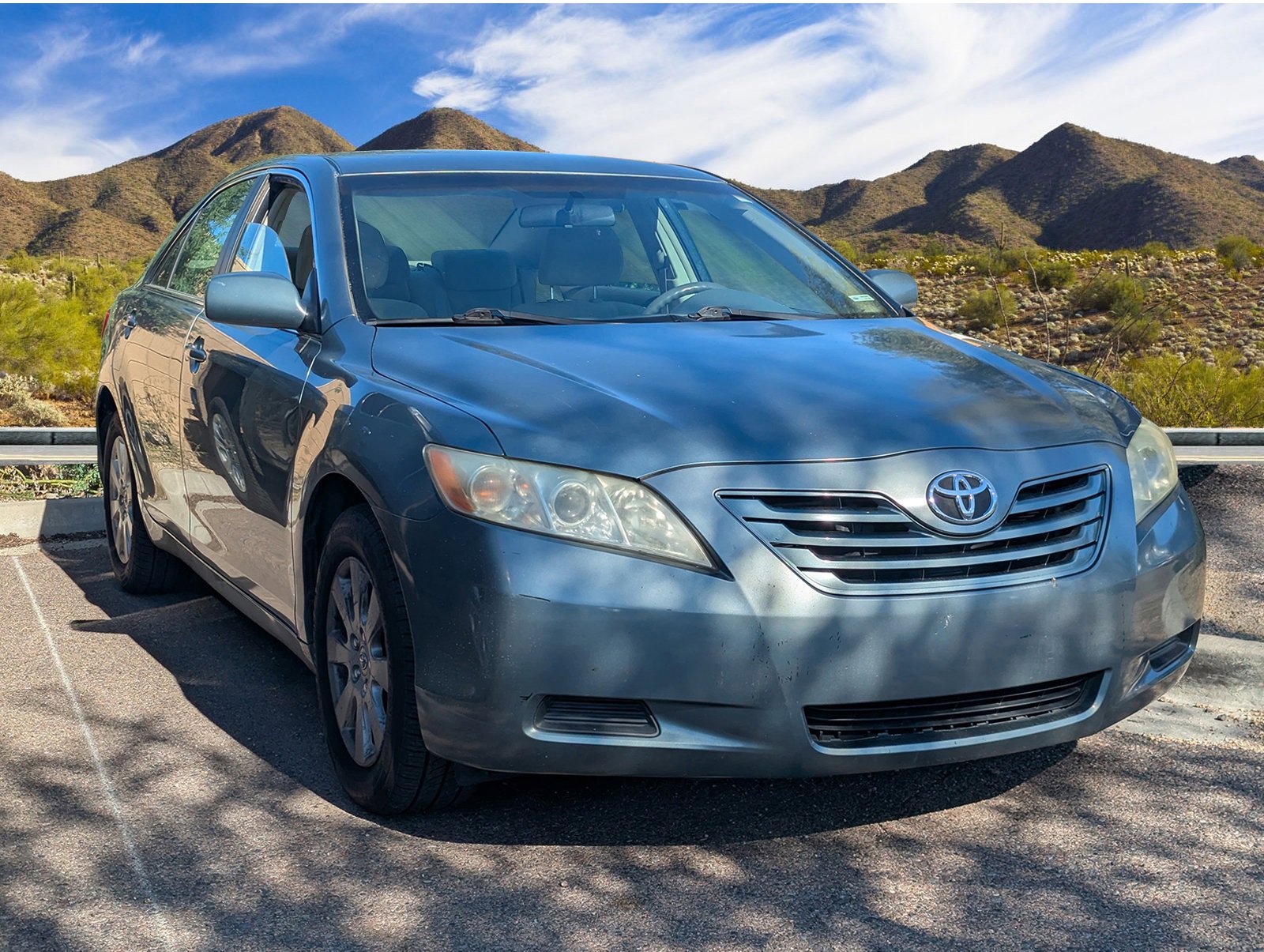 2009 Toyota Camry XLE photo 2