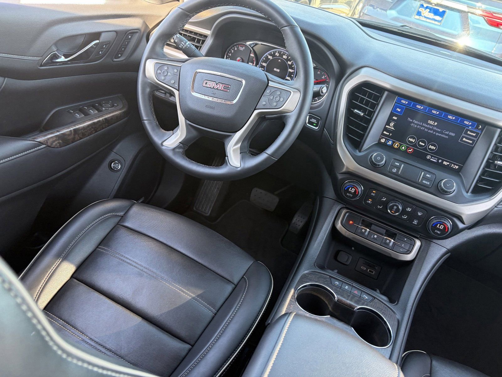 2023 GMC Acadia Denali - Photo 15