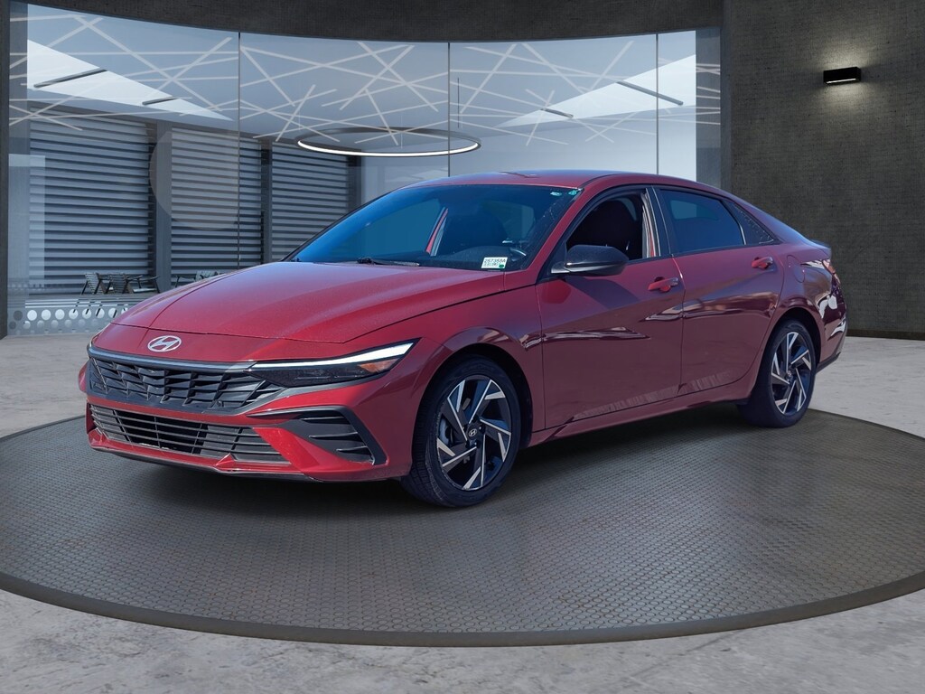 Used 2025 Hyundai Elantra SEL Sport Sedan