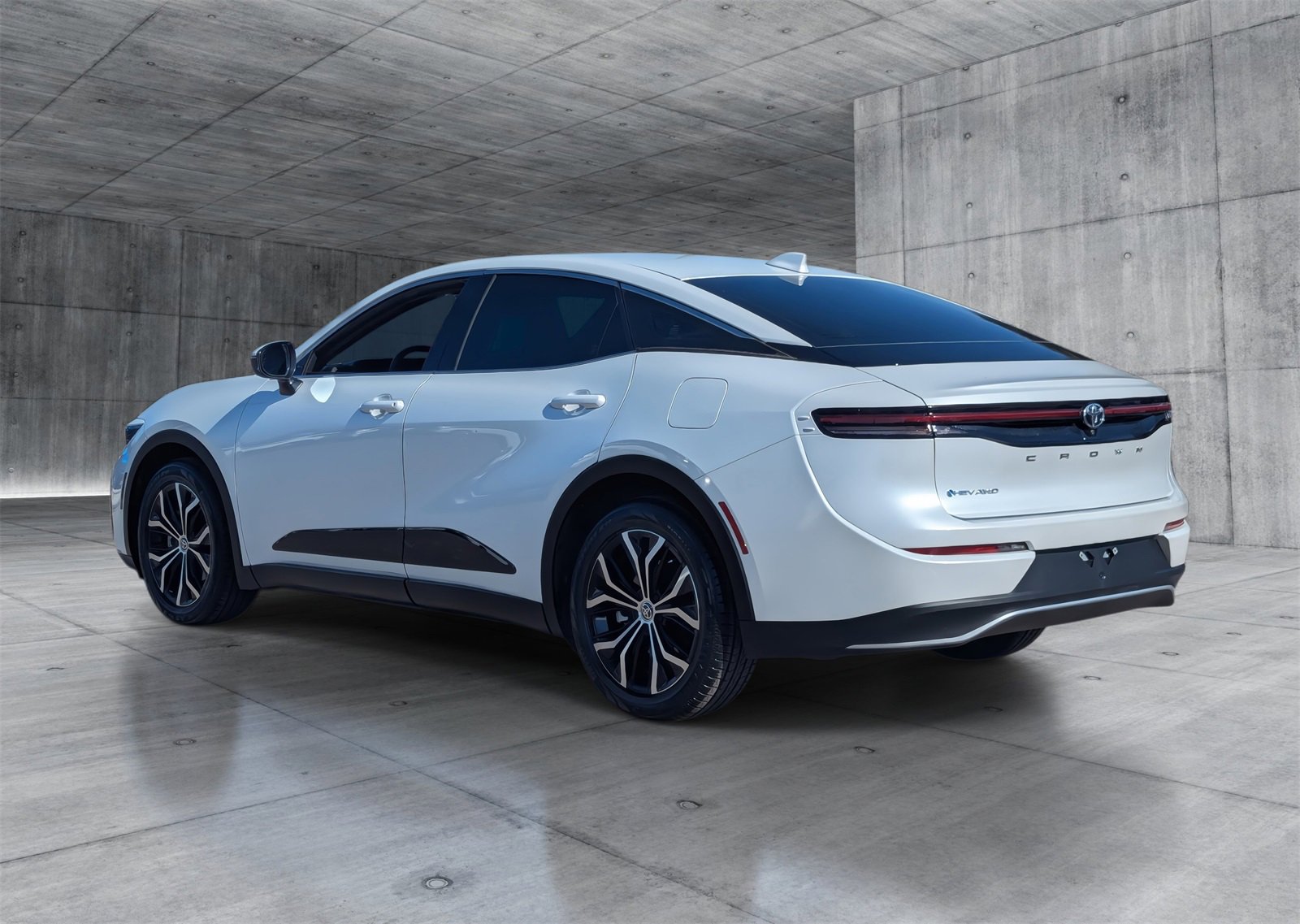 2024 Toyota Crown XLE photo 4