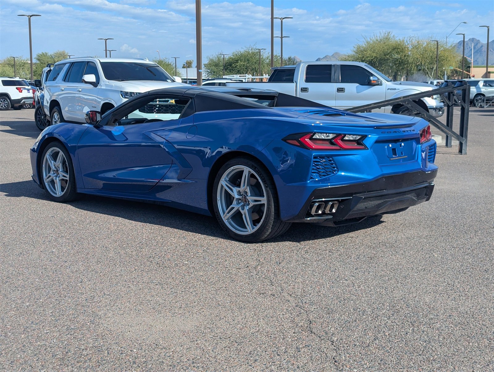2021 Chevrolet Corvette Stingray 2LT Convertible photo 3