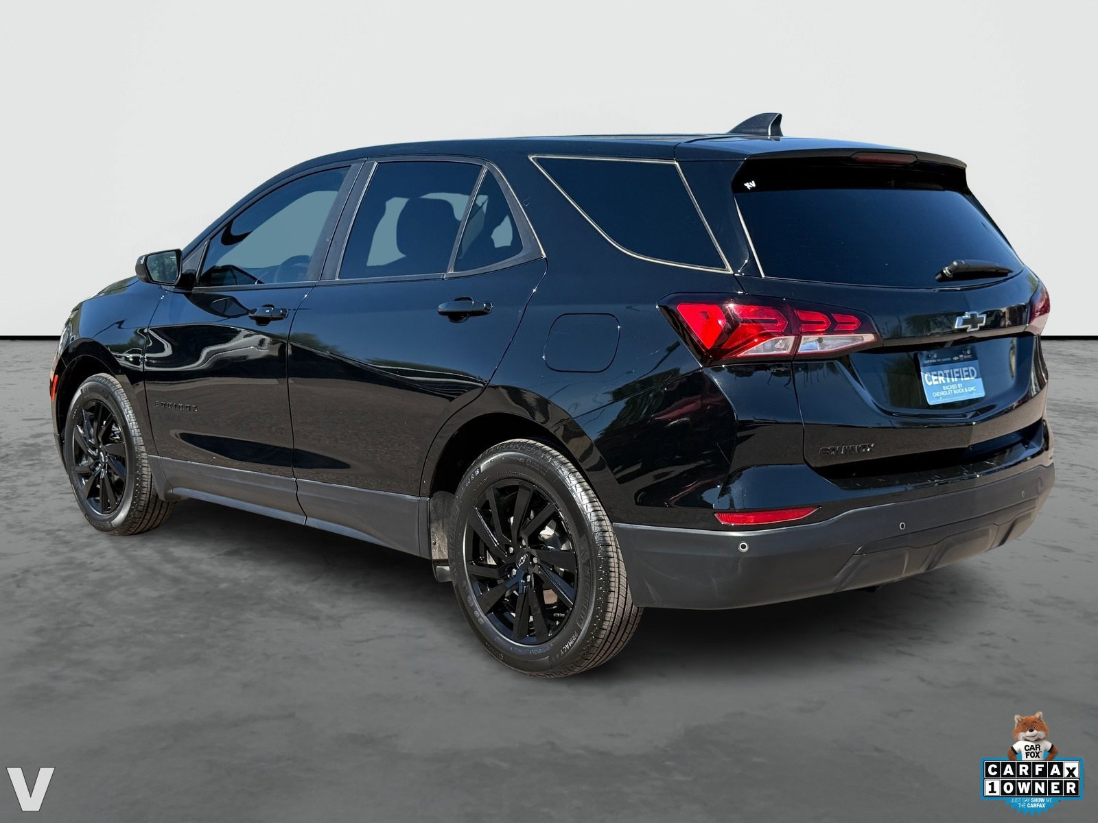 2024 Chevrolet Equinox LS photo 3