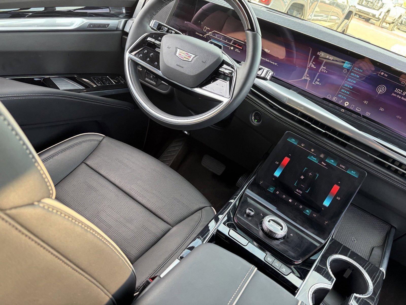 2026 Cadillac Escalade ESV Sport - Photo 15