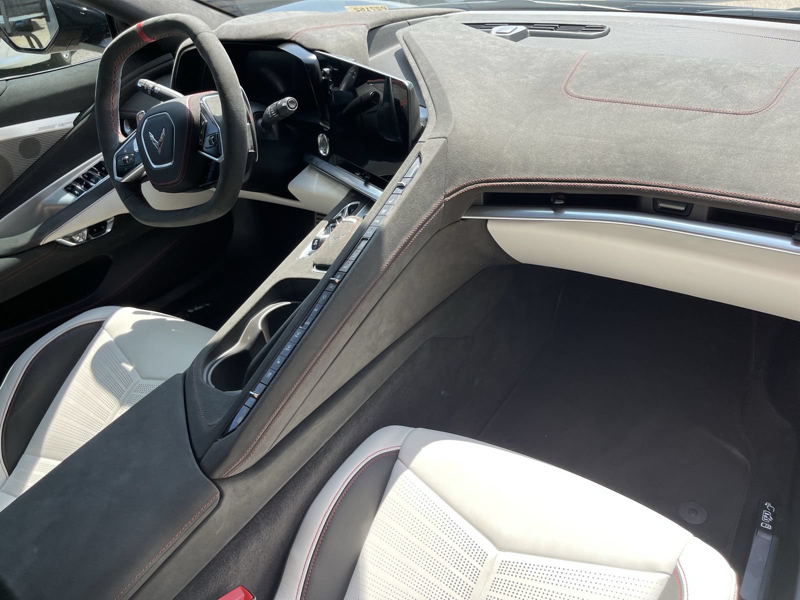 2023 Chevrolet Corvette 3LT - Photo 13