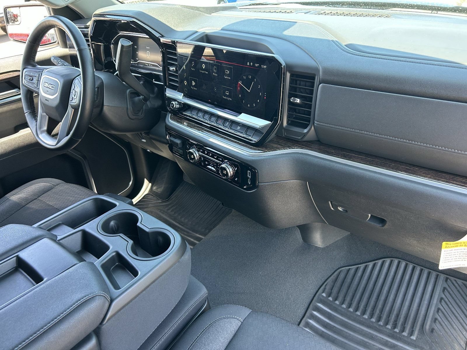 2025 GMC Sierra 1500 SLE - Photo 13