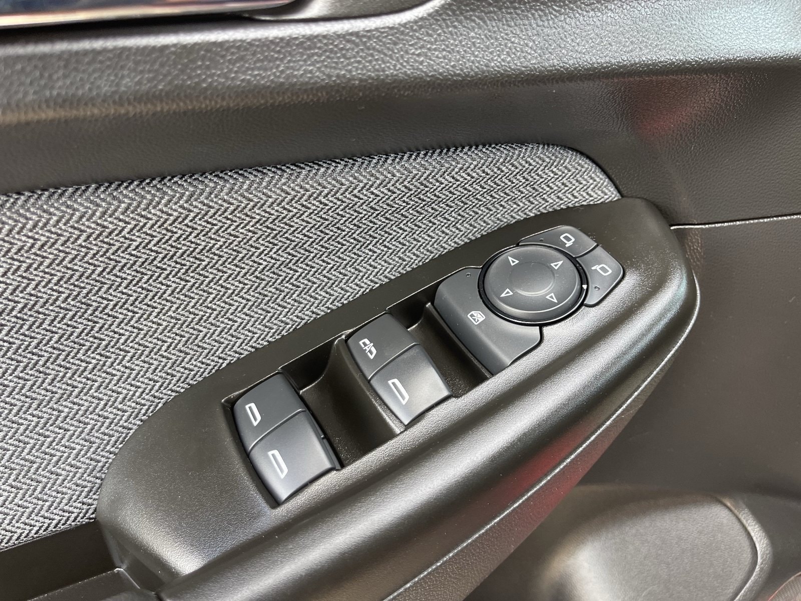 2023 Chevrolet TrailBlazer LS - Photo 22