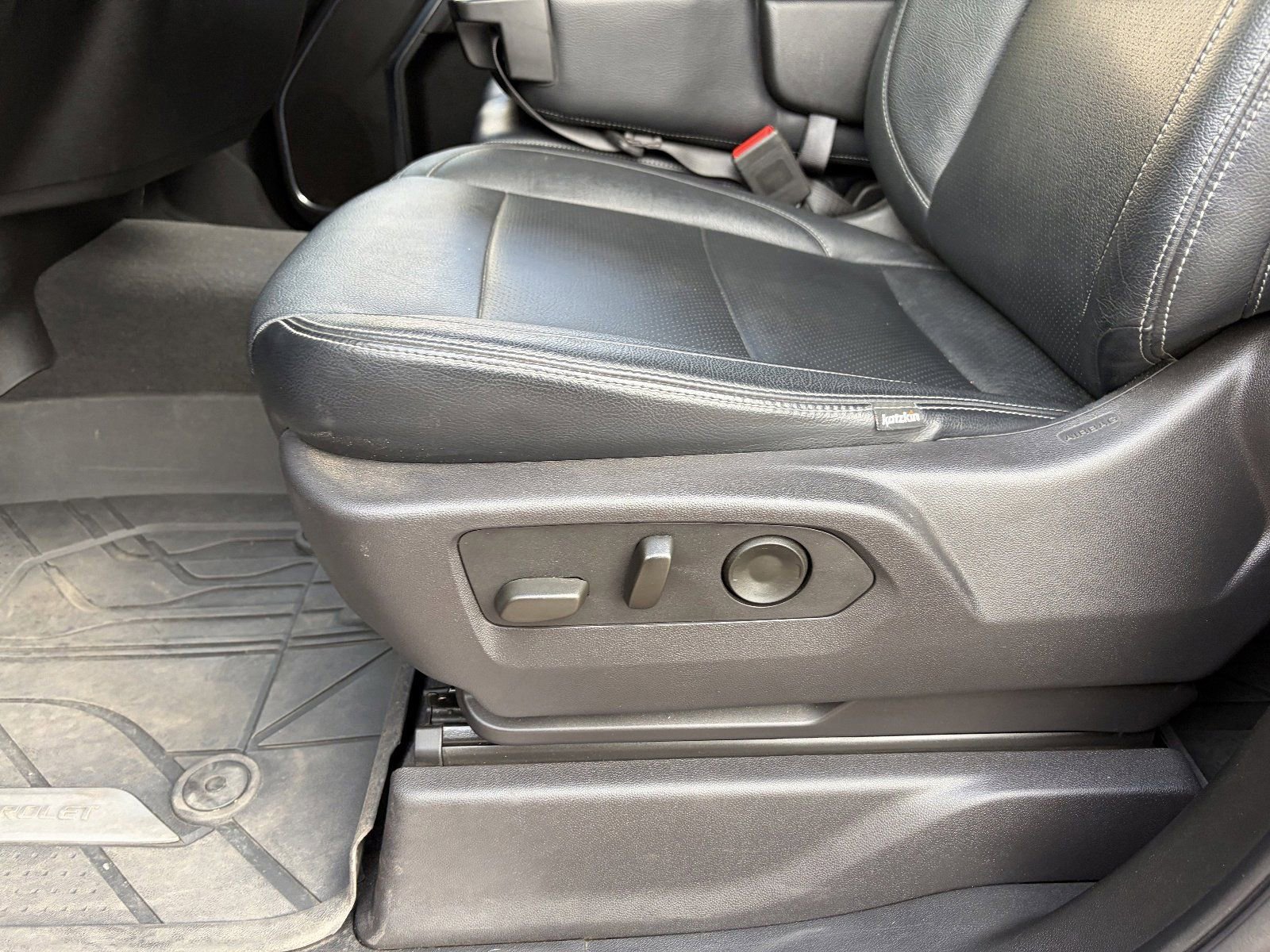 2024 Chevrolet Silverado 1500 LT - Photo 22