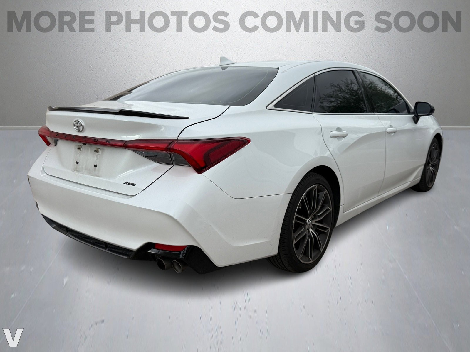 2019 Toyota Avalon XLE XSE Touring Limited photo 3