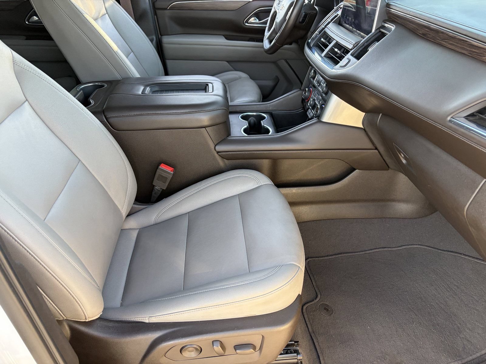 2022 Chevrolet Tahoe LT - Photo 12