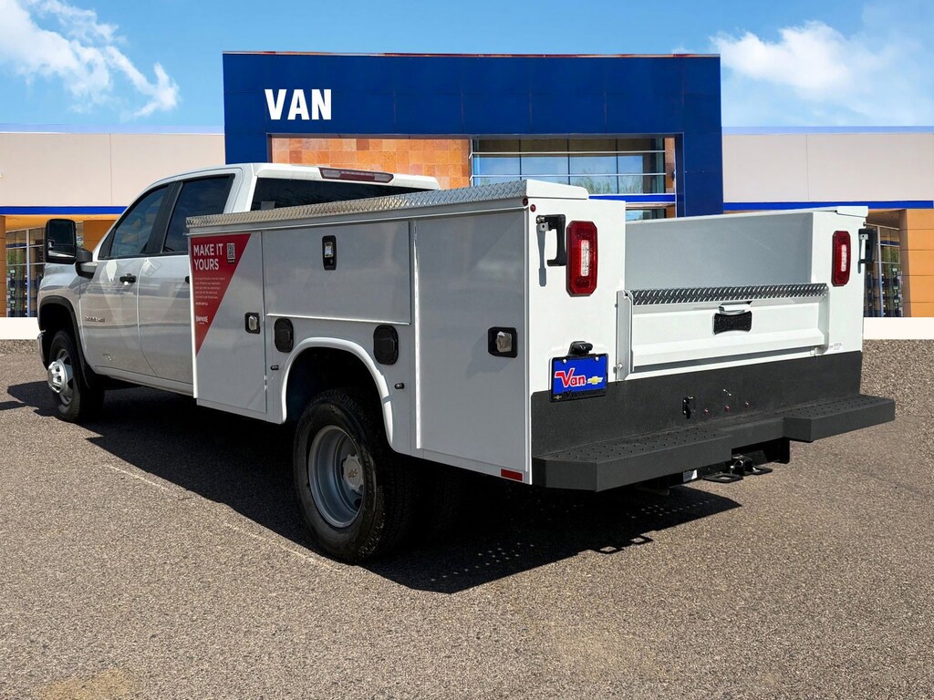 New 2024 Chevrolet Silverado 3500 HD Chassis Cab Work Truck Truck Crew Cab