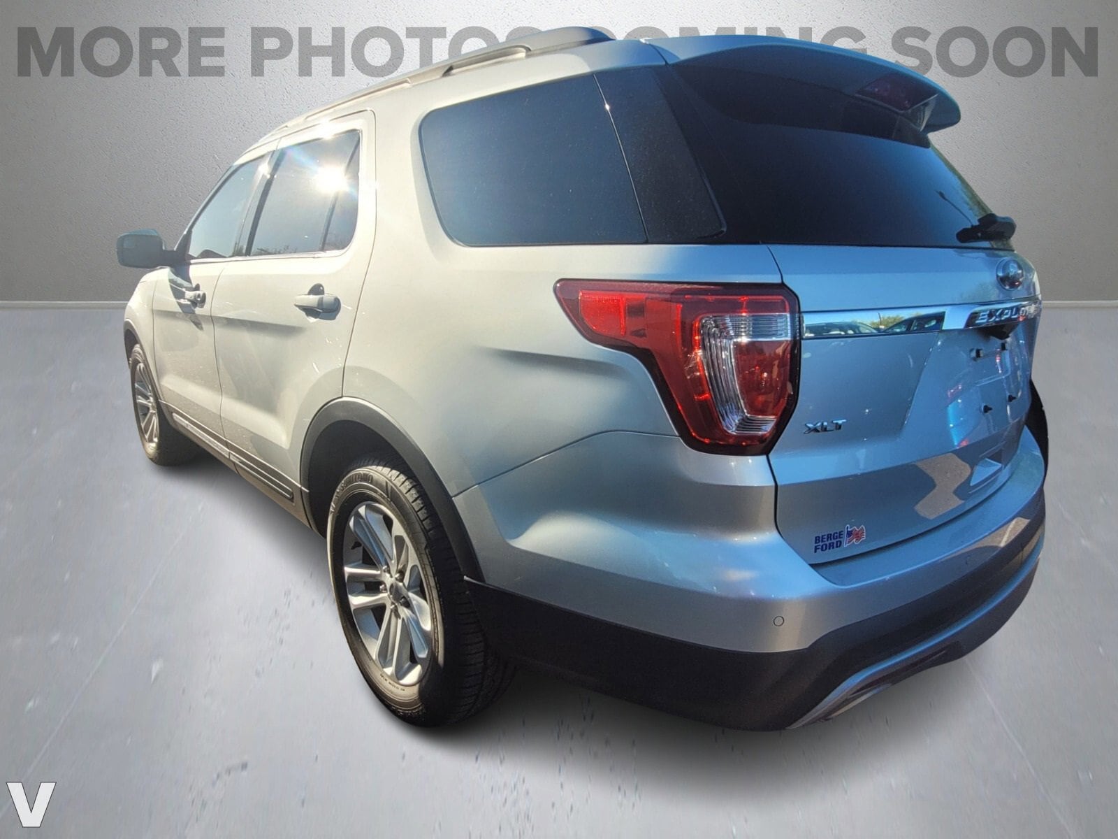 Image 5 of 2017 Ford Explorer XLT SUV