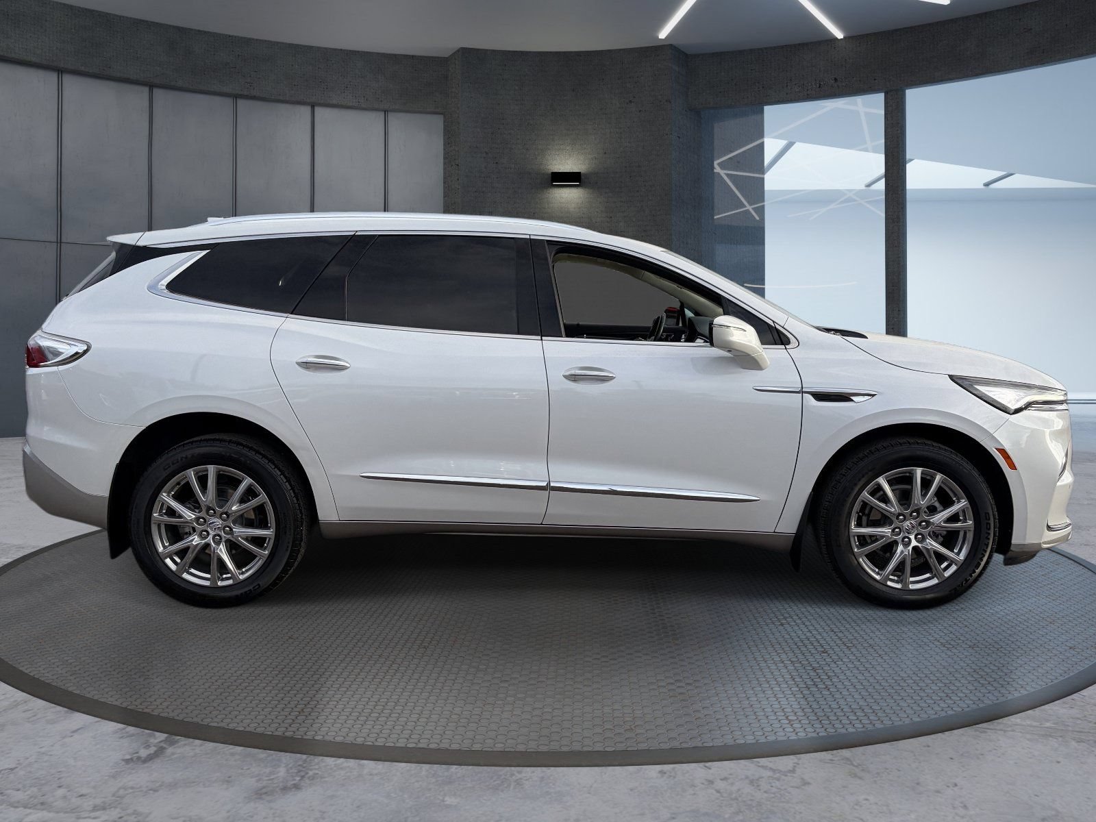 Used 2024 White Frost Tricoat Buick Essence image 7