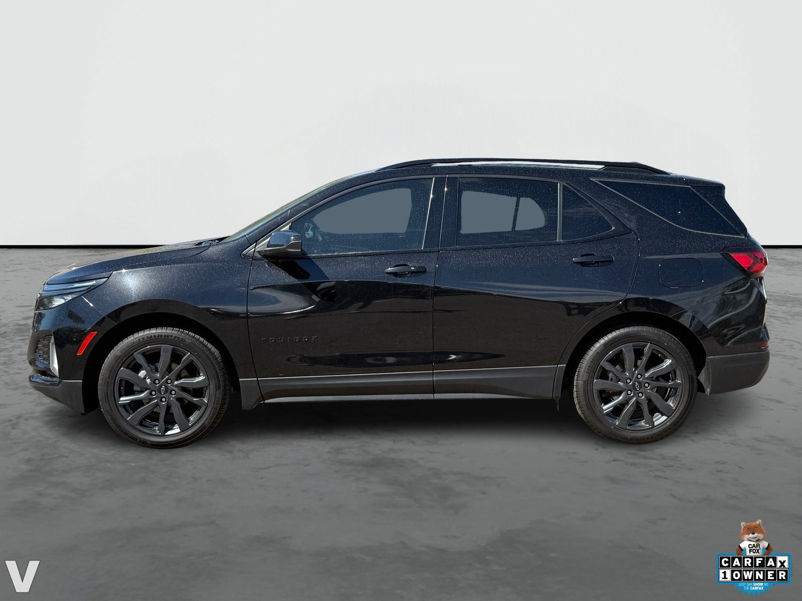 2023 Chevrolet Equinox RS photo 2