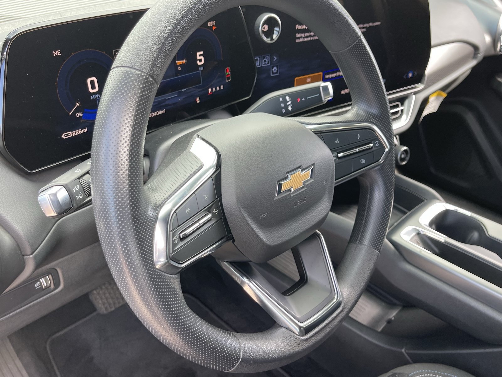 2025 Chevrolet Equinox EV LT - Photo 23
