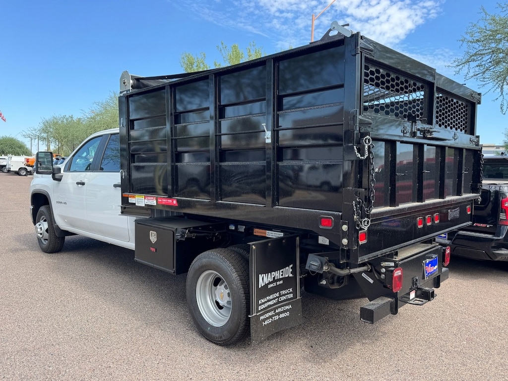 New 2025 Chevrolet Silverado 3500 HD Chassis Cab Work Truck Truck Crew Cab