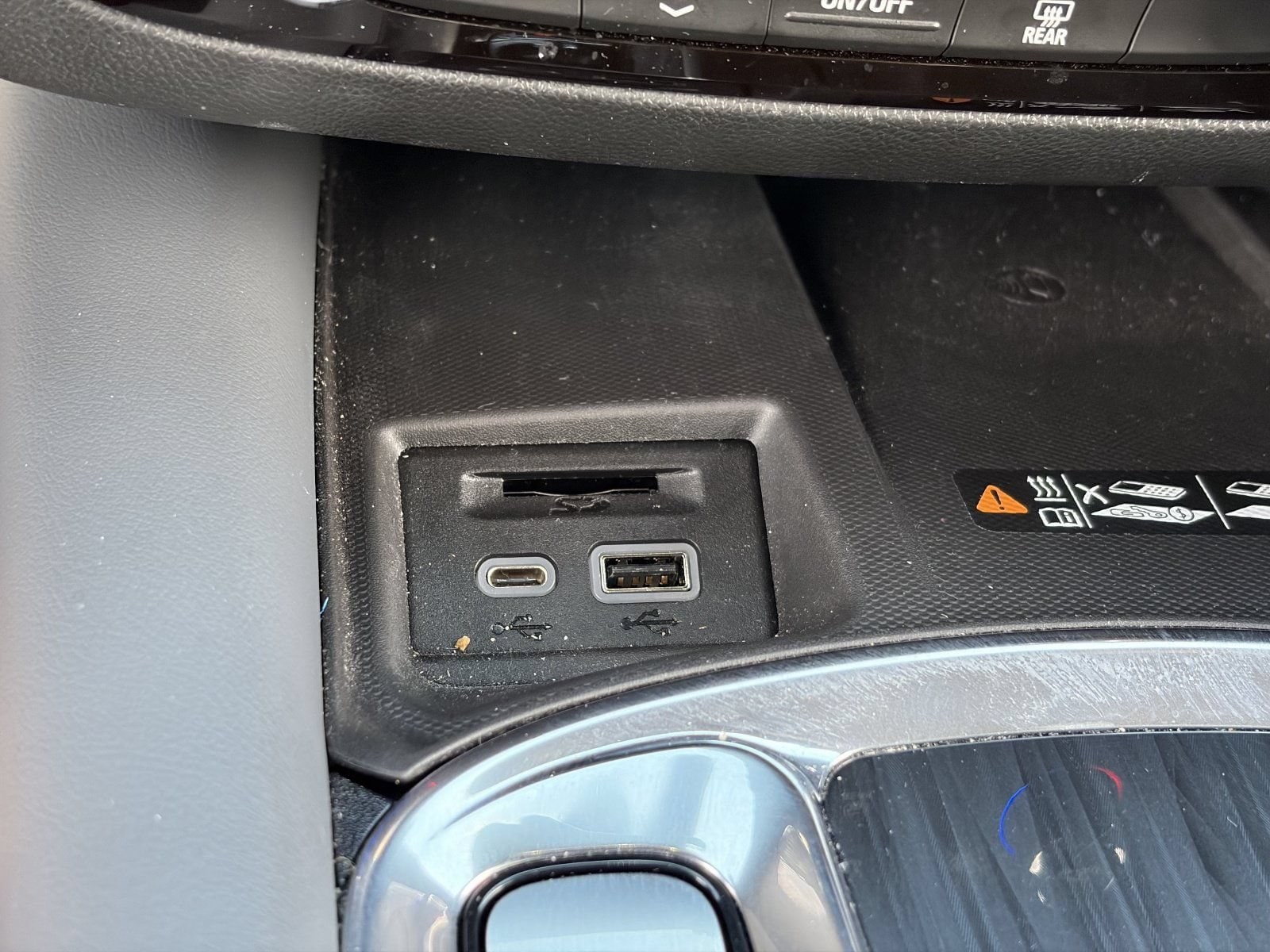 2023 Buick Enclave Essence - Photo 30