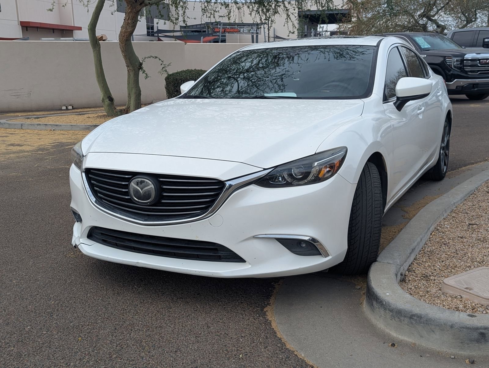 White 2017 Mazda MAZDA6 Grand Touring Sedan FWD Sedan Front-Wheel Drive Automatic