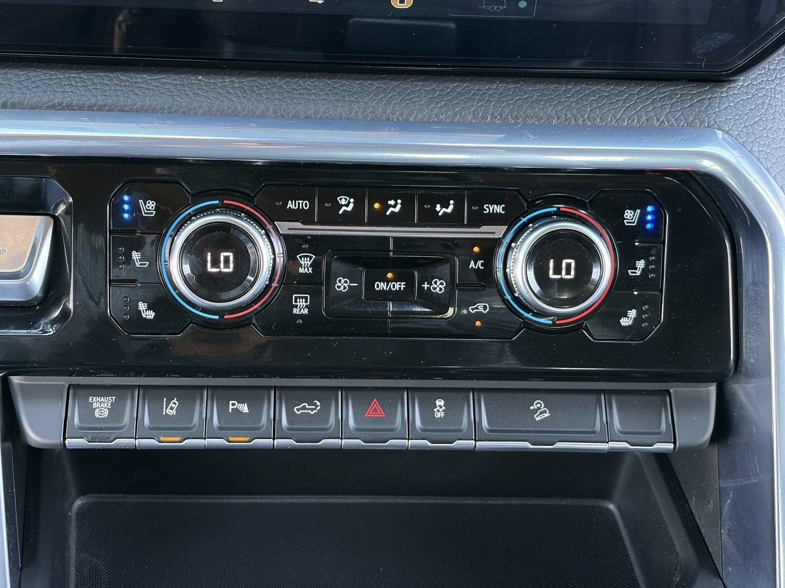 2024 GMC Sierra 2500HD Denali - Photo 29