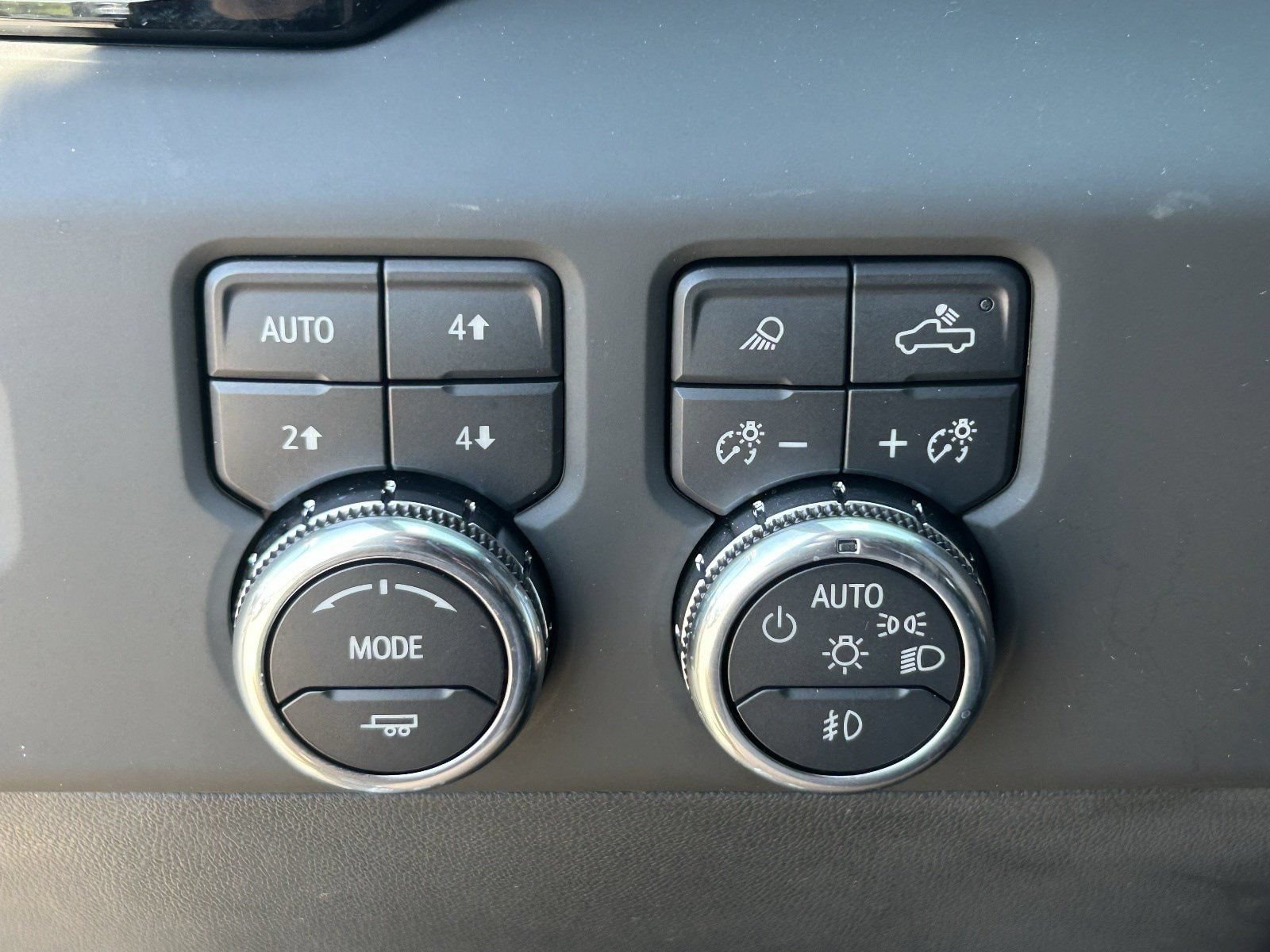 2025 GMC Sierra 1500 AT4 - Photo 28