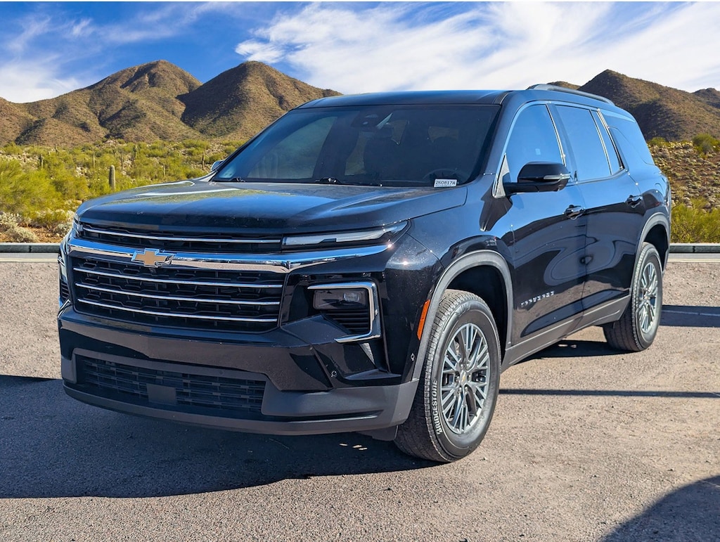 Used 2024 Chevrolet Traverse LT SUV
