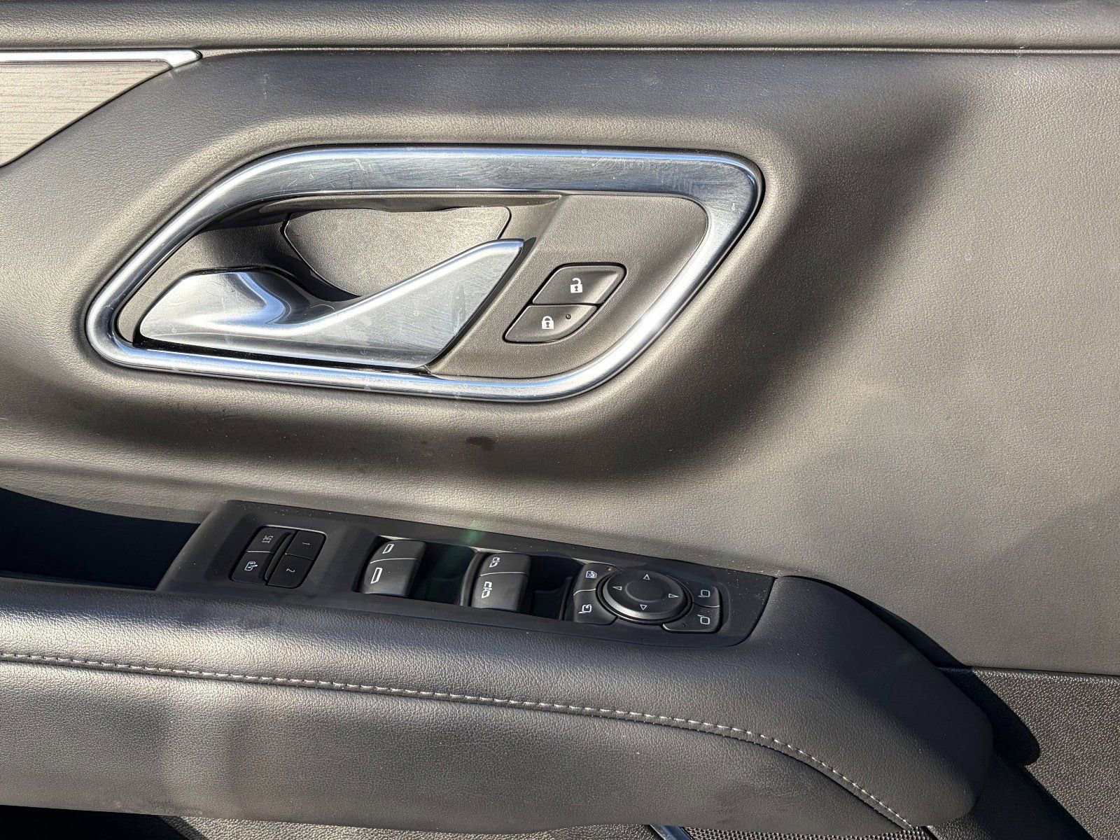 2023 Chevrolet Suburban Z71 - Photo 23