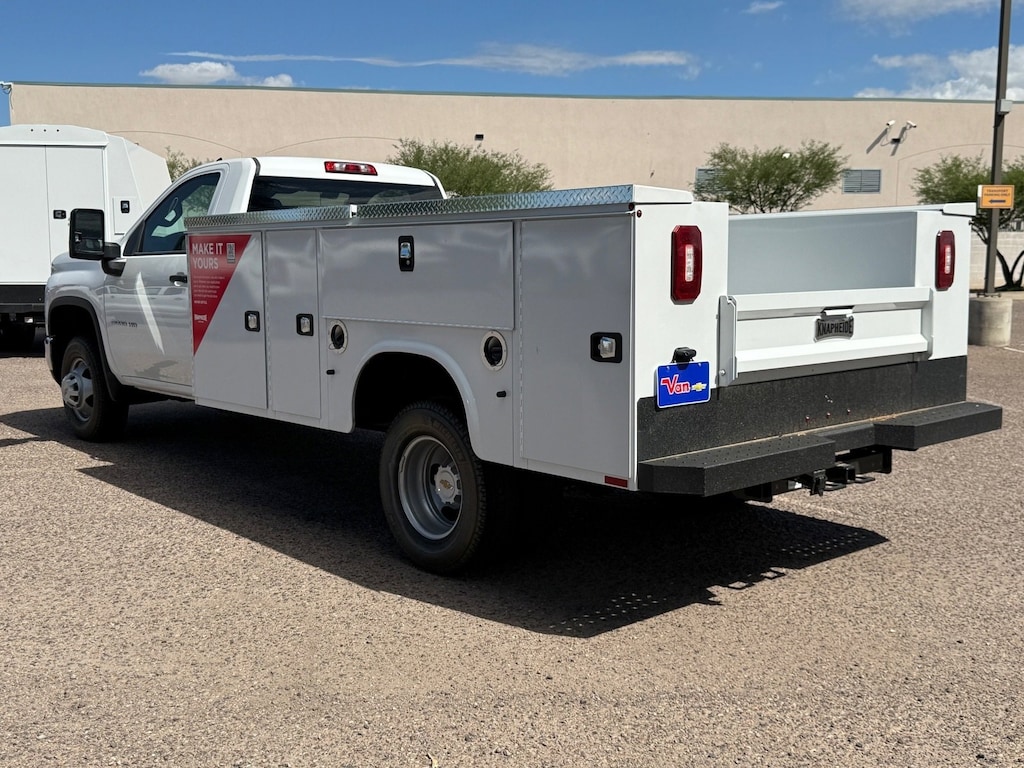 New 2025 Chevrolet Silverado 3500 HD Chassis Cab Work Truck Truck Regular Cab