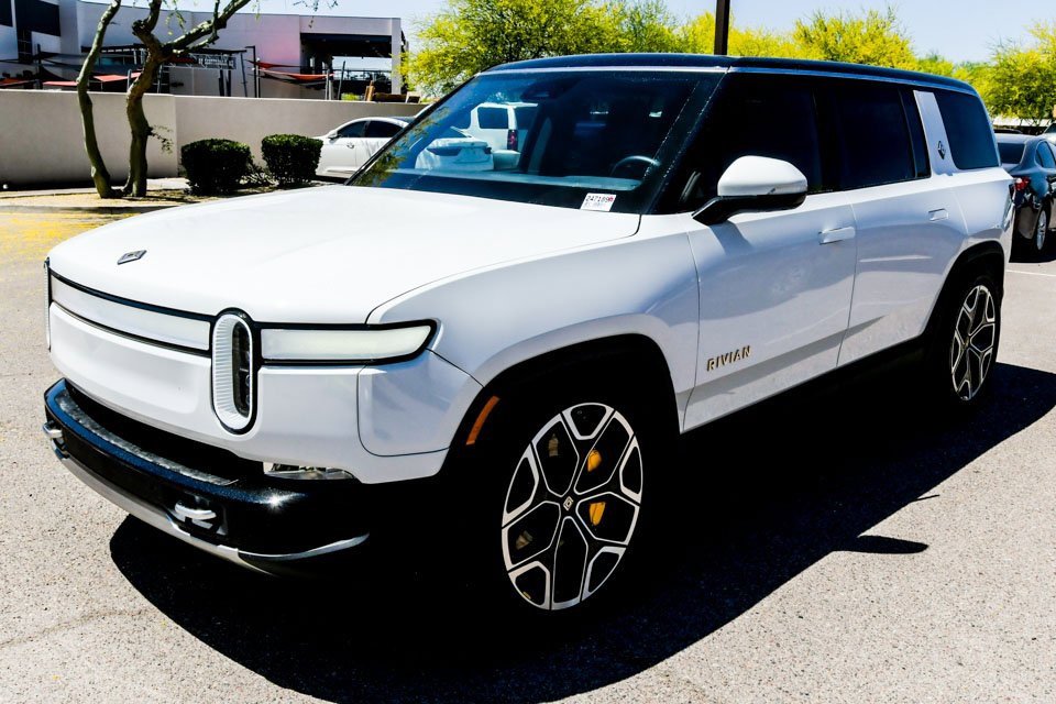 Used 2023 Rivian R1S Adventure with VIN 7PDSGABL3PN004244 for sale in Scottsdale, AZ