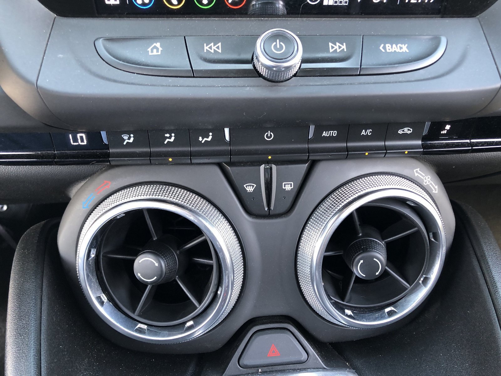 2022 Chevrolet Camaro 1LT - Photo 19