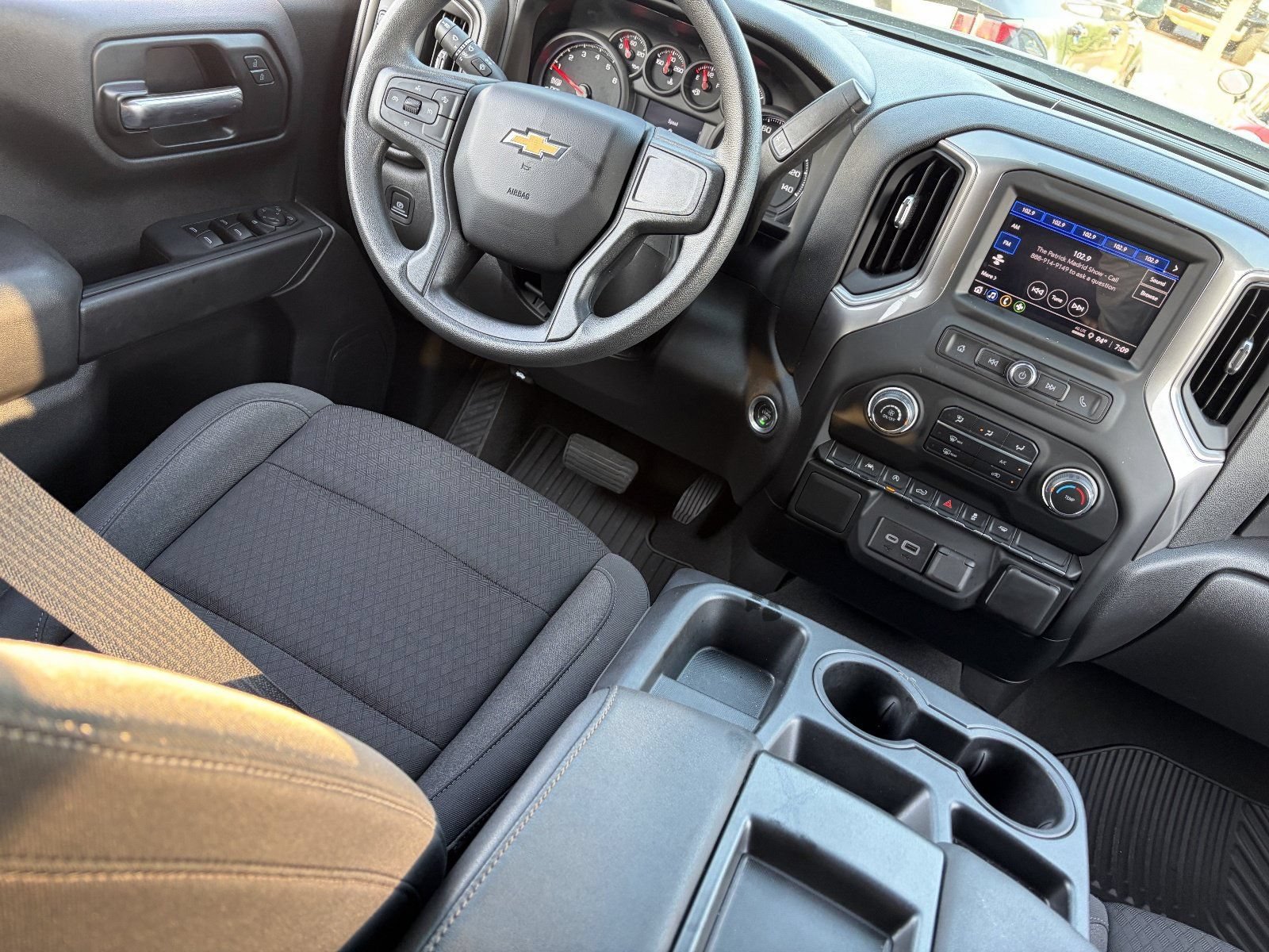 2024 Chevrolet Silverado 1500 Custom - Photo 15