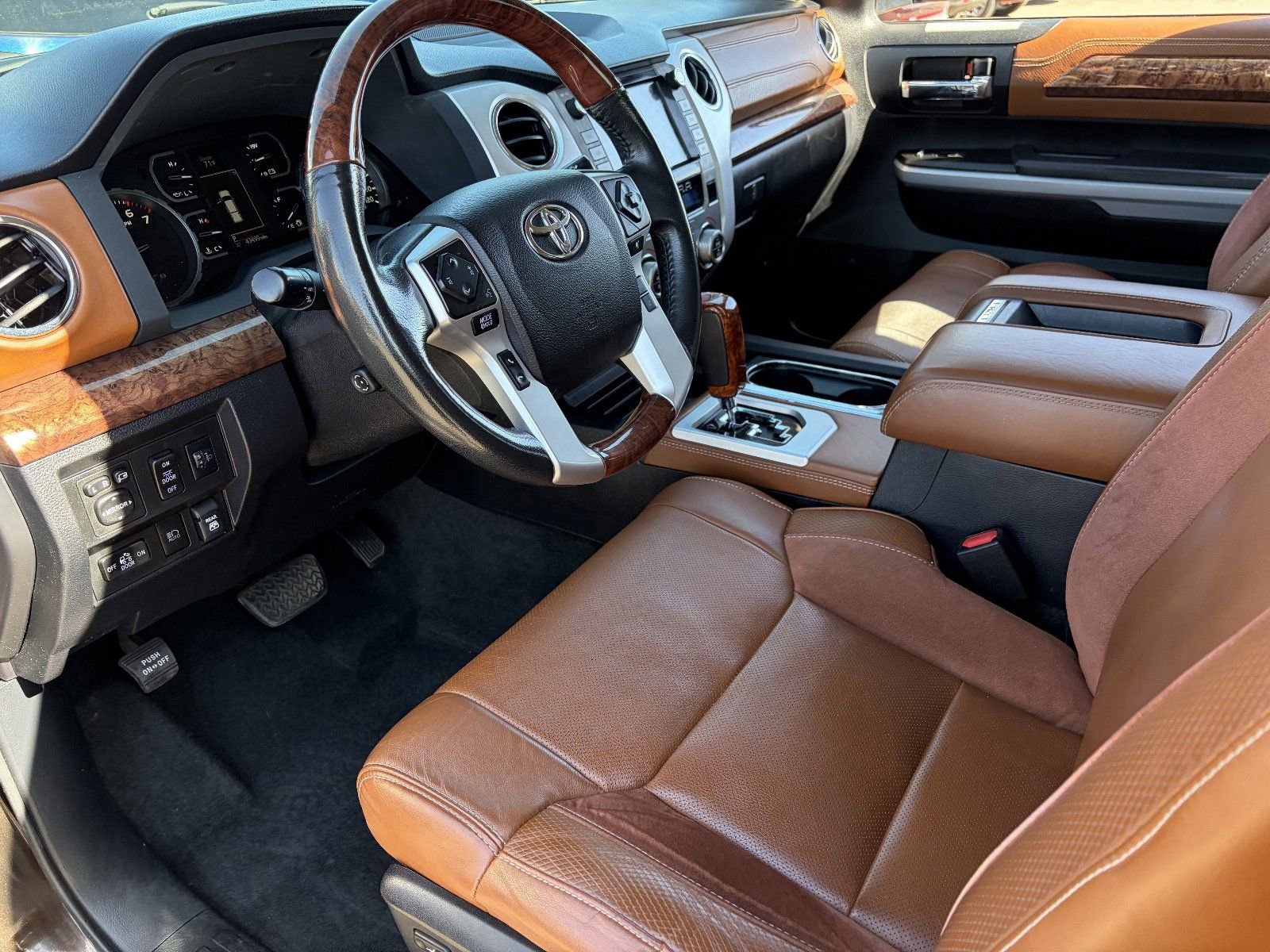 2021 Toyota Tundra 1794 Edition - Photo 18