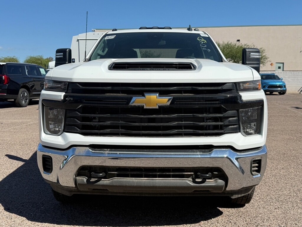 New 2025 Chevrolet Silverado 3500 HD Chassis Cab Work Truck Truck Crew Cab